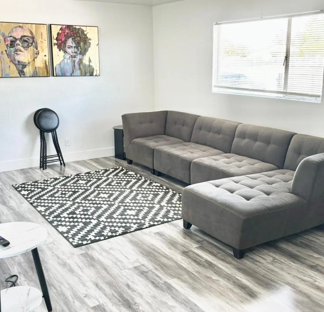 Cozy And Spacious Home Las Vegas